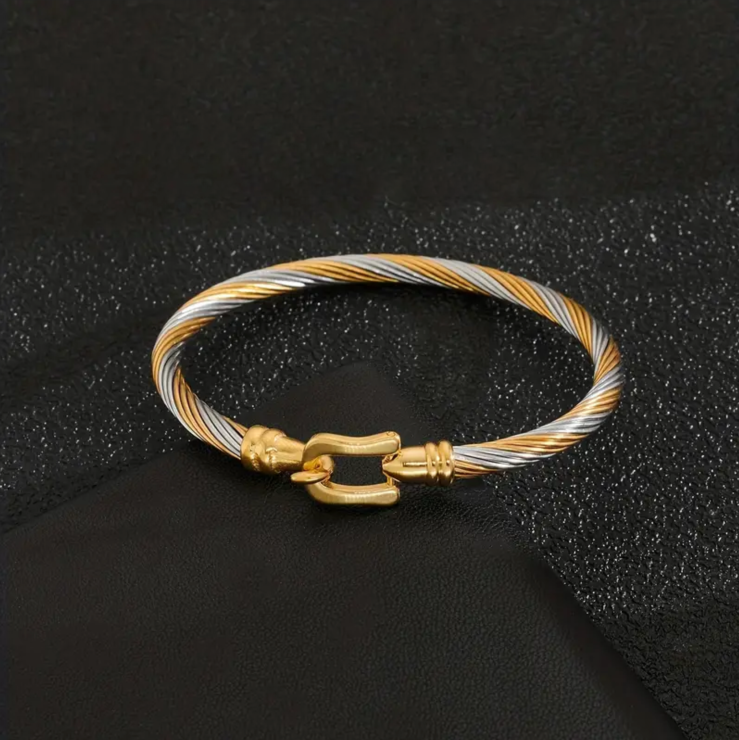 Hmong Copper Interlaced Bracelet mi maiv